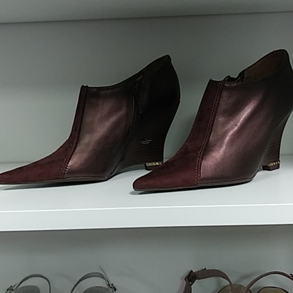 Sold - Picture 3 of 3